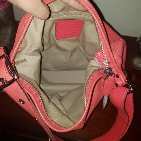 Purse - Picture 2 of 2